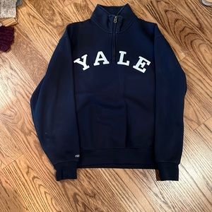 Yale 1/4 zip sweatshirt